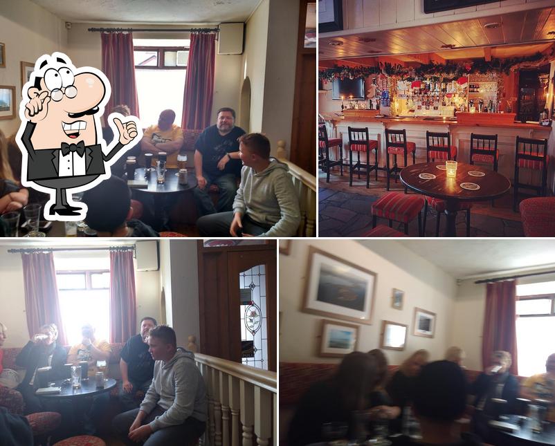 Mac's Bar