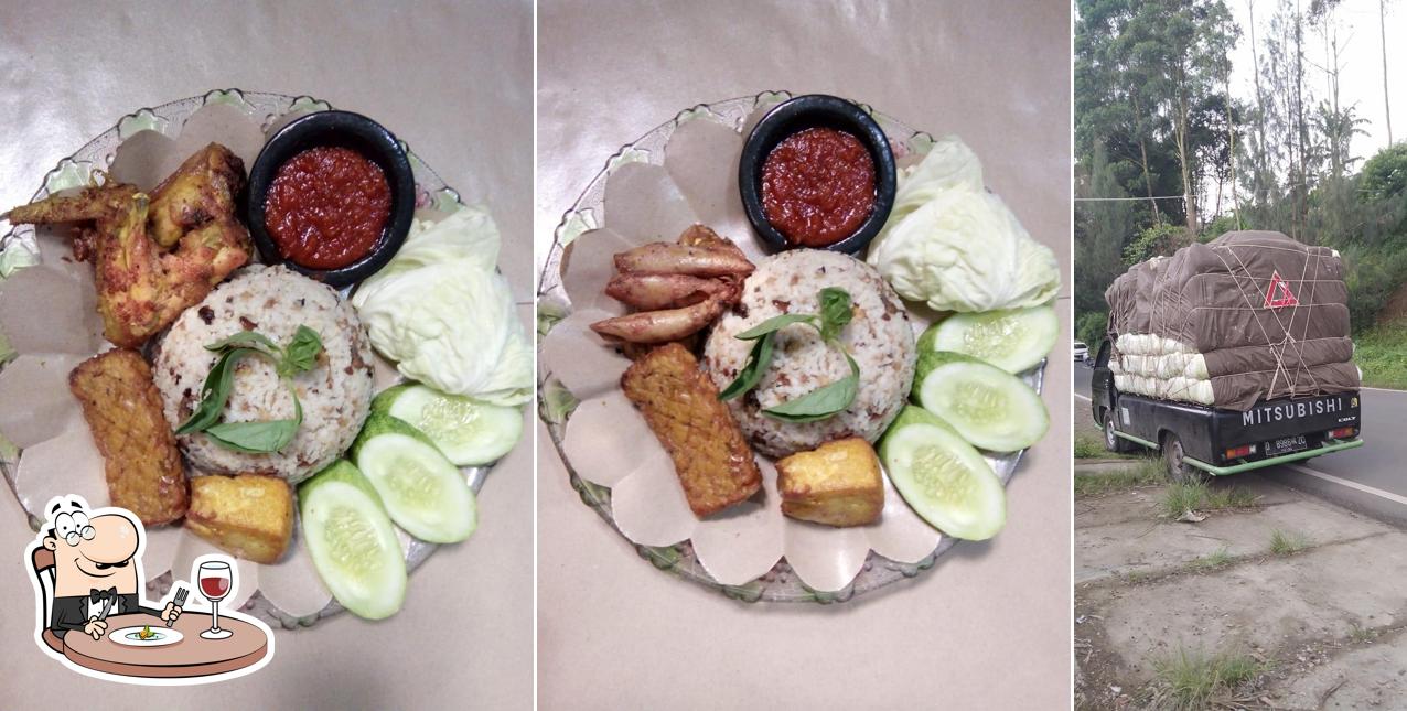 Nasi Tutug Oncom (Azizah)