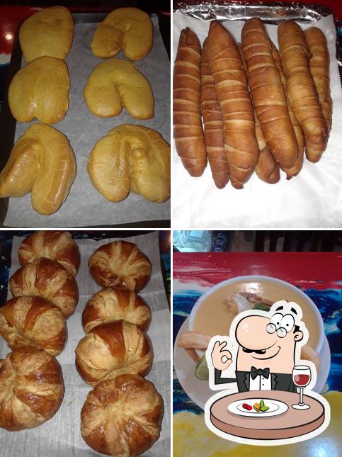 La Calenita Restaurant & Bakery