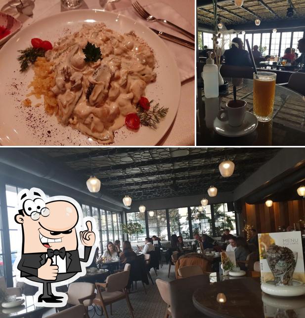 Su rooftop restaurant