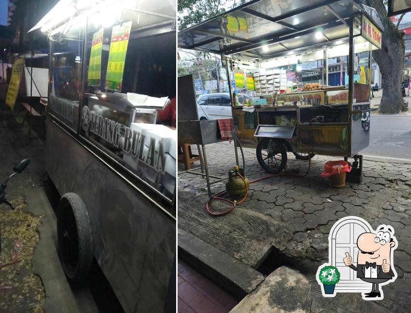 Martabak & Terang Bulan "Padan Rasa"
