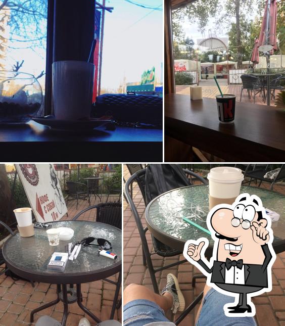 Посмотрите на внутренний интерьер "Парка кофе"