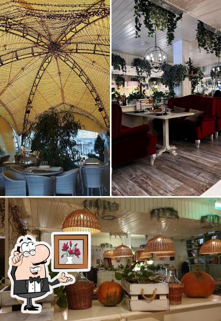 Посмотрите на внутренний интерьер "Пармезана"