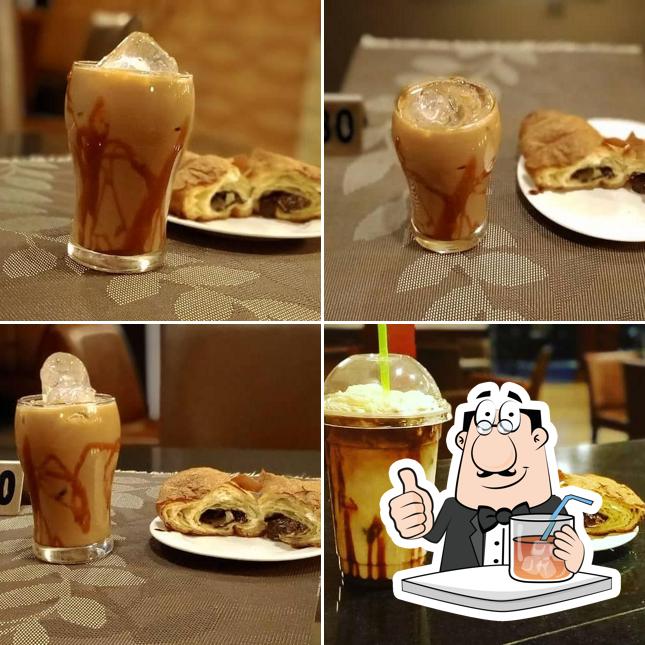 corner café and pizzeria