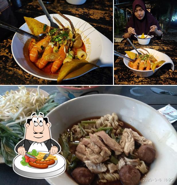 ก๋วยเตี๋ยวเรือรังสิต สาขารือเสาะ