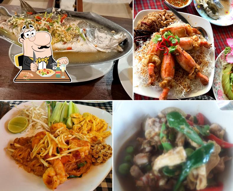 Krua Kaeng Phet Thai-Chinese Restaurant