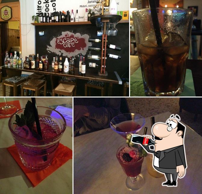 Escape Cafe' Tiki Bar