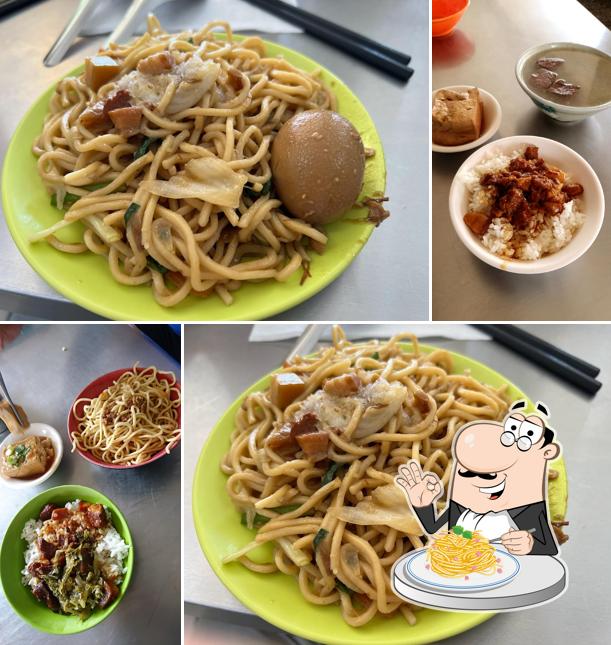 炒麵、滷肉飯、大腸豬血湯(台中人的早餐)