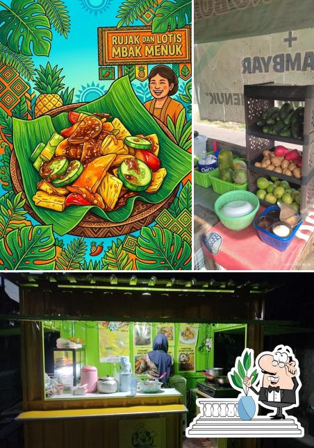 Warung Rujak Lotis Mbak Menuk