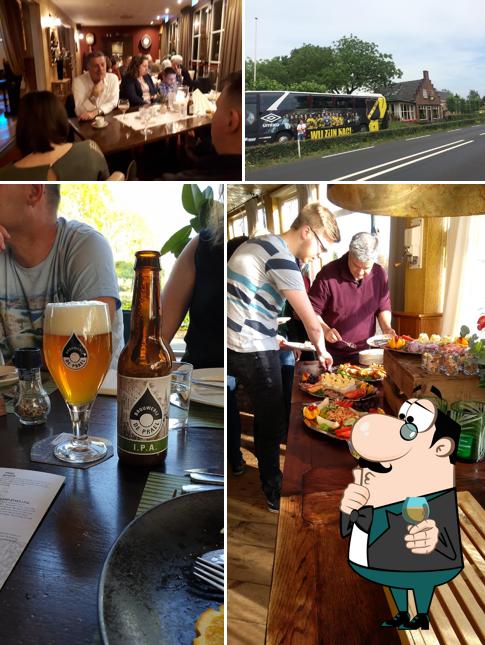 De Tijd Café-eet en feestgelegenheid