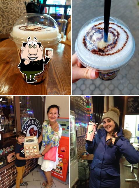 Закажите различные напитки, представленные в "Доброй Сове"