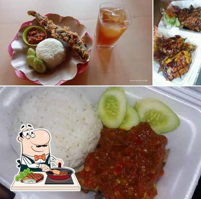 AYAM BAKAR REMPAH & AYAM GORENG BUMBU HITAM
