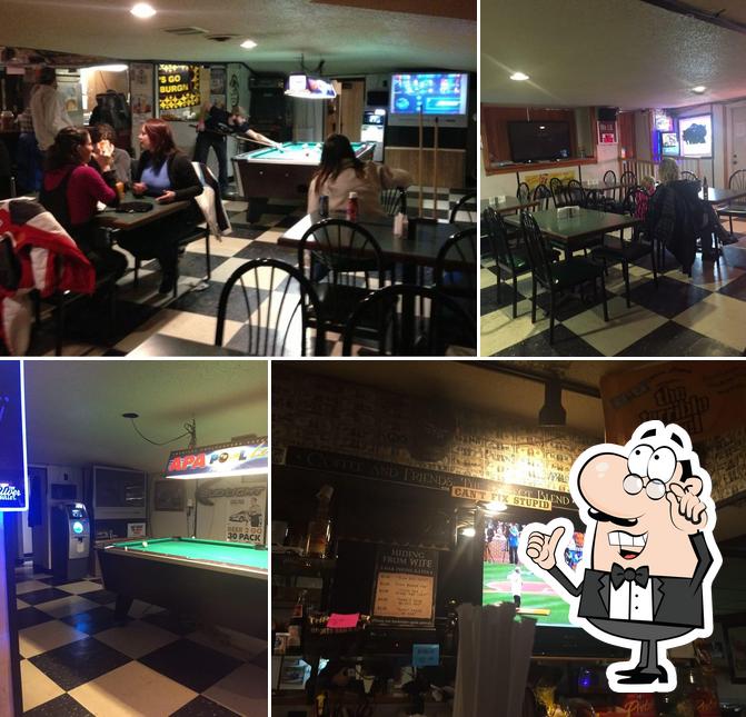 Throttles bar and grill