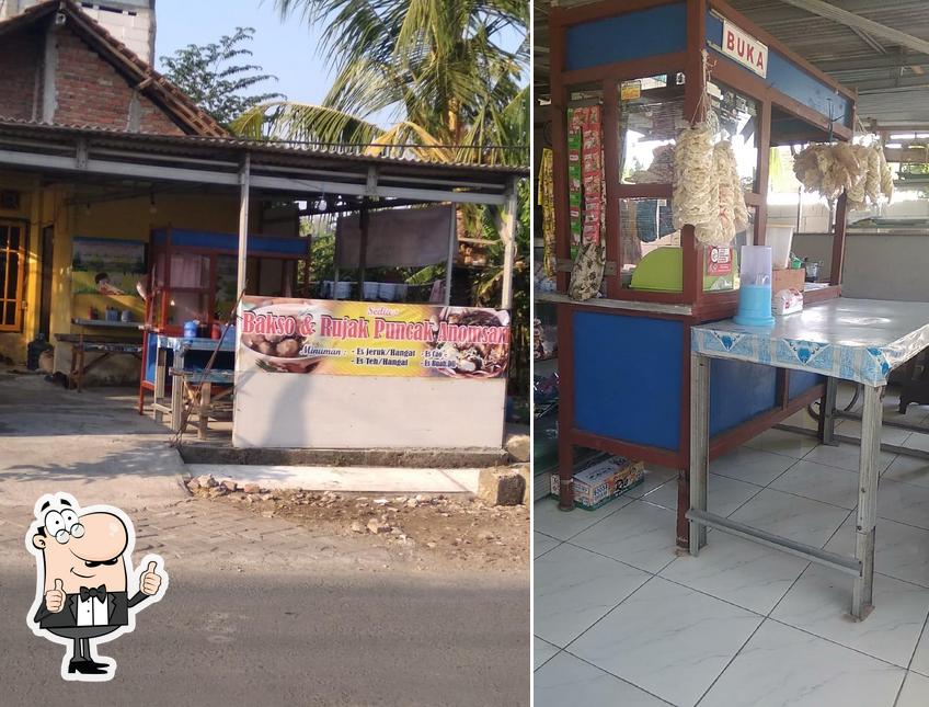 Bakso dan rujak Puncak anomsari