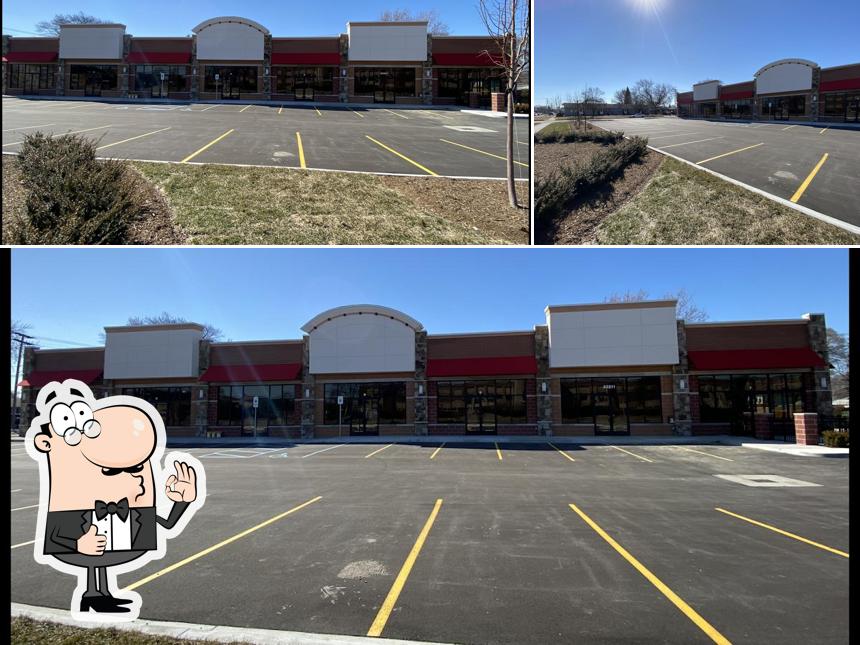 Reyon Plaza