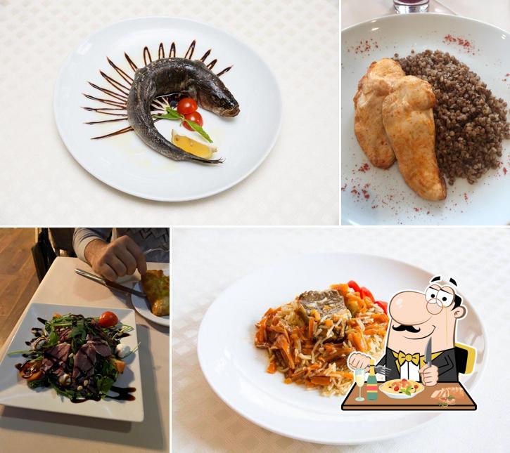 Блюда в "Сандале"