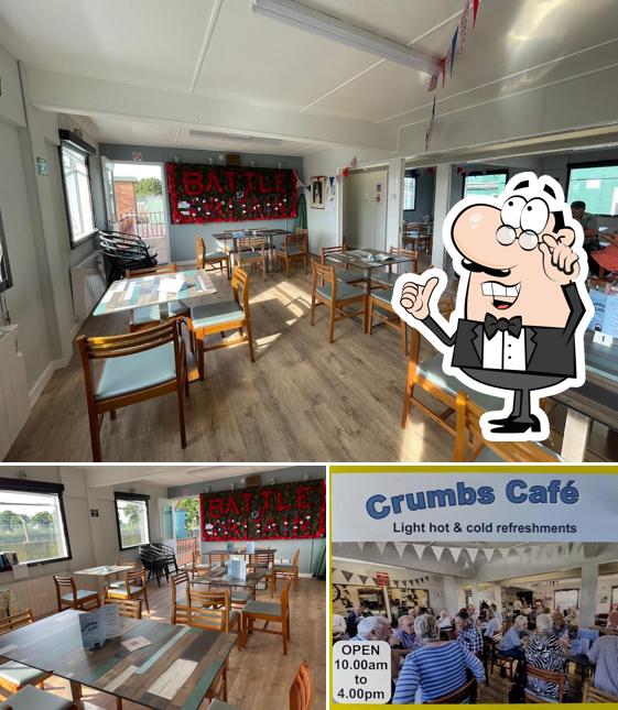 Crumbs Café