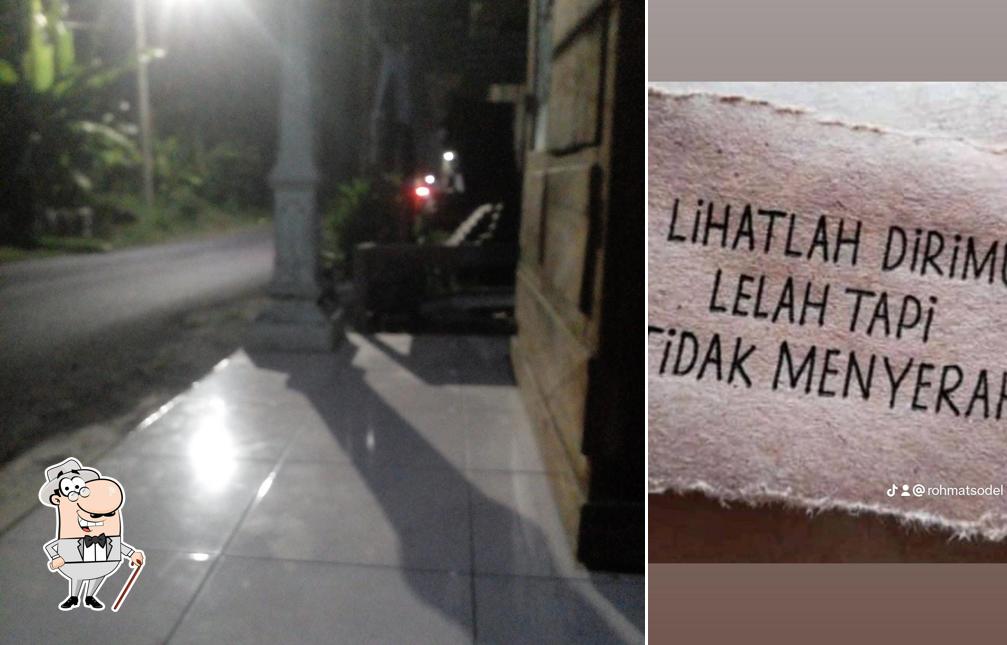Angkringan ngarep oemah