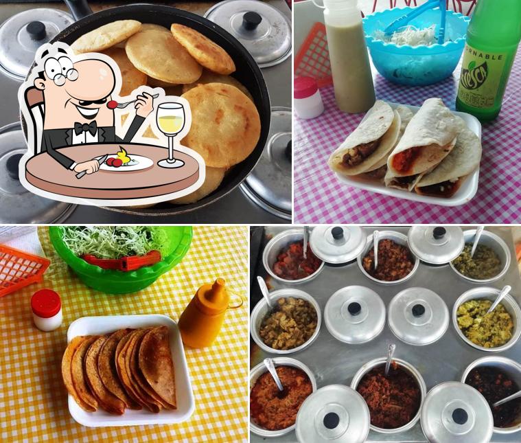 TACOS Y GORDITAS DIONE