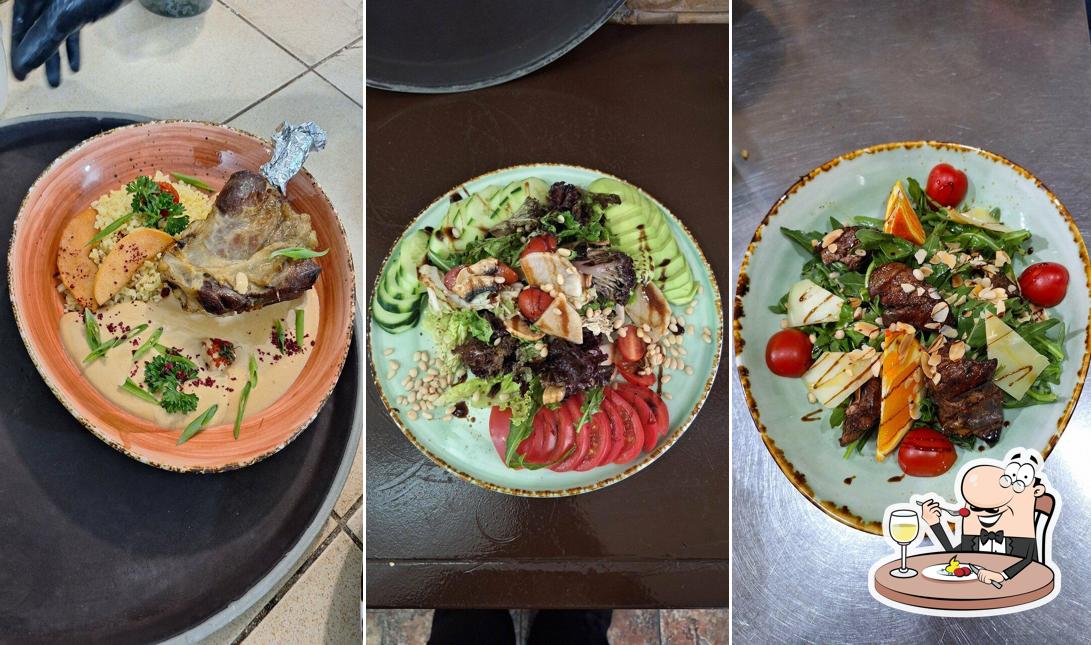 Еда в "Апреле"