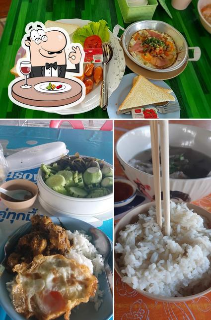 ร้านอาหารสวนมังคุด