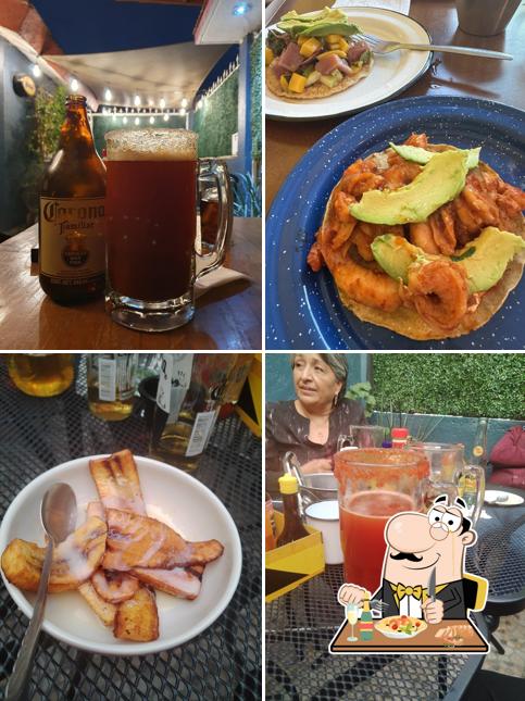 La Tosta: Comida Chelera