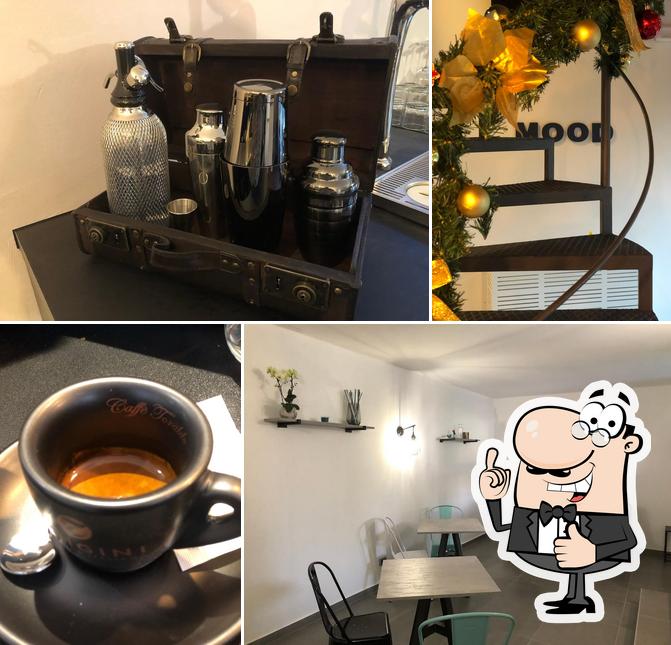 Mood Cafe