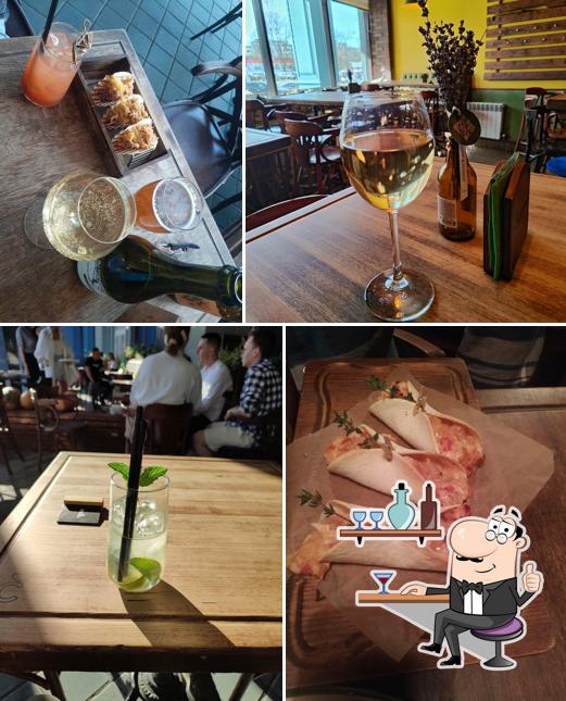 Посмотрите на внутренний интерьер "Гастробар Сидрерия"