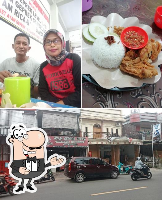 Ayam Geprek Super