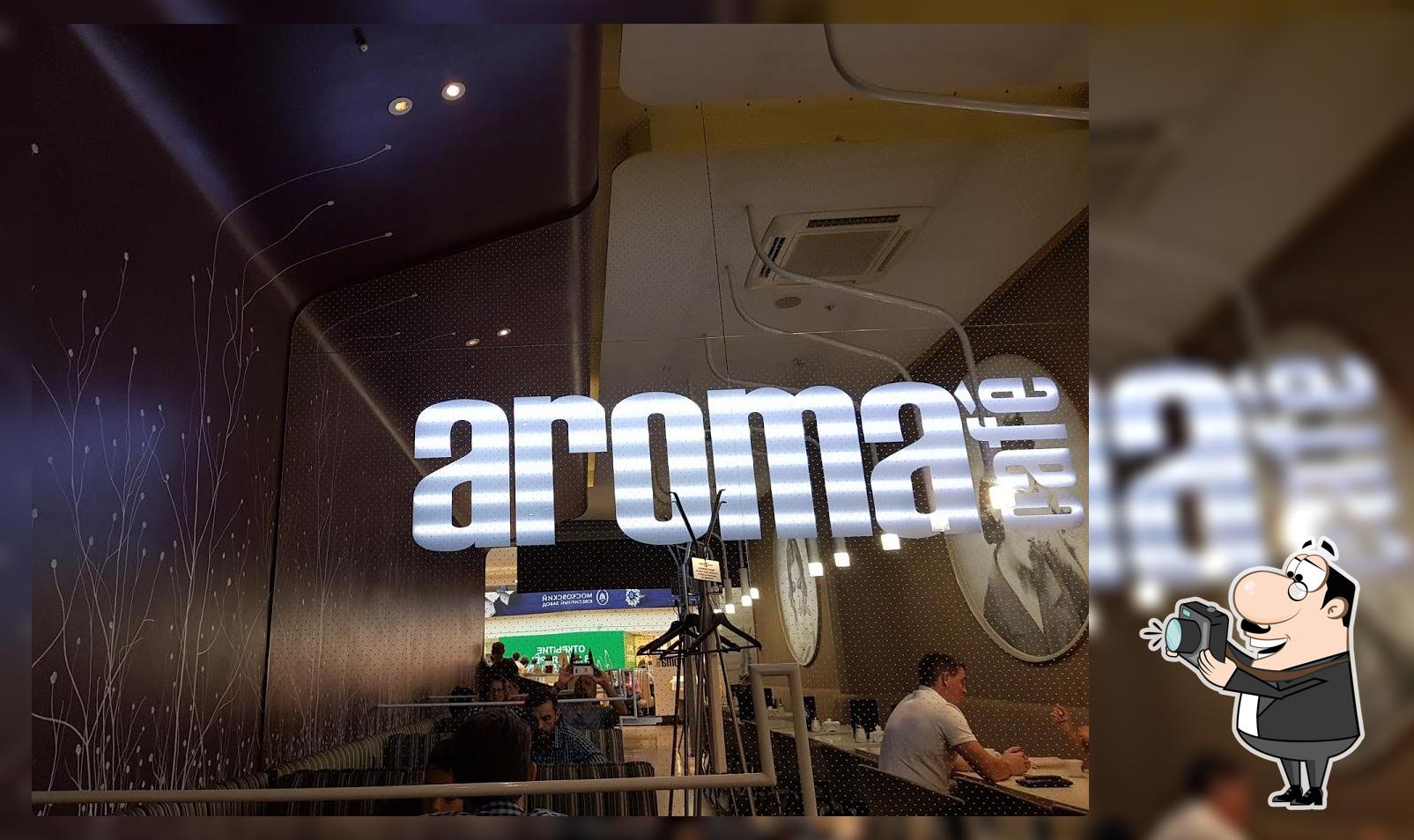 Кафе "Aroma Caffe".