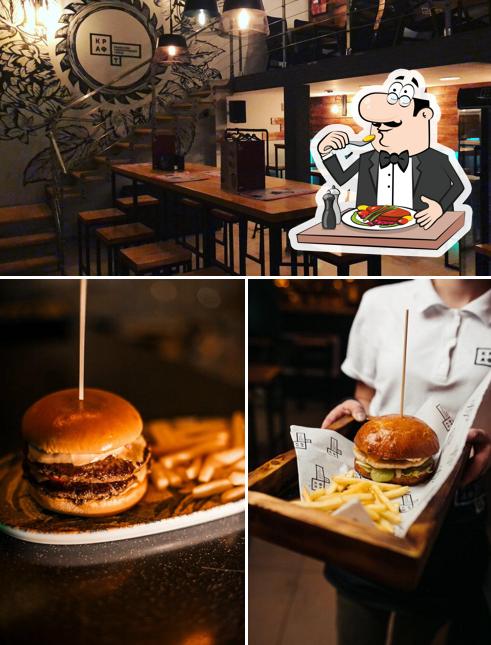 Еда и внутреннее оформление - все это можно увидеть на этой фотографии из Гараж