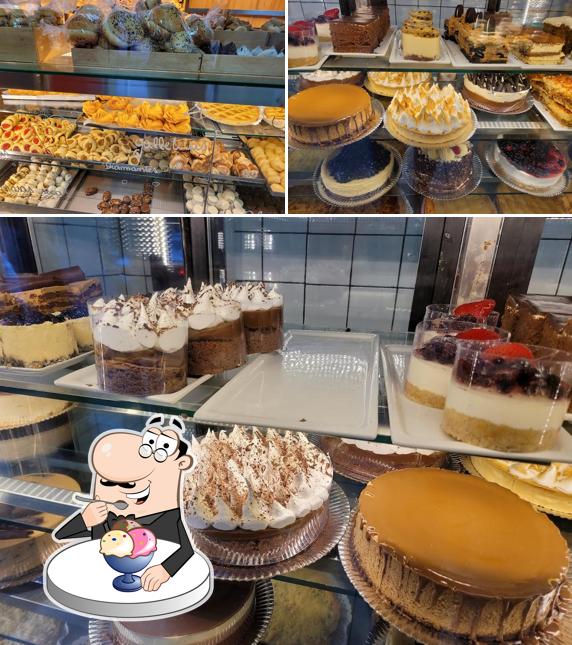 La Manzana Bakery