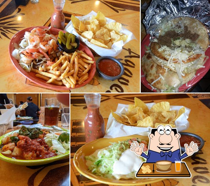 Los Agaves Mexican Grill