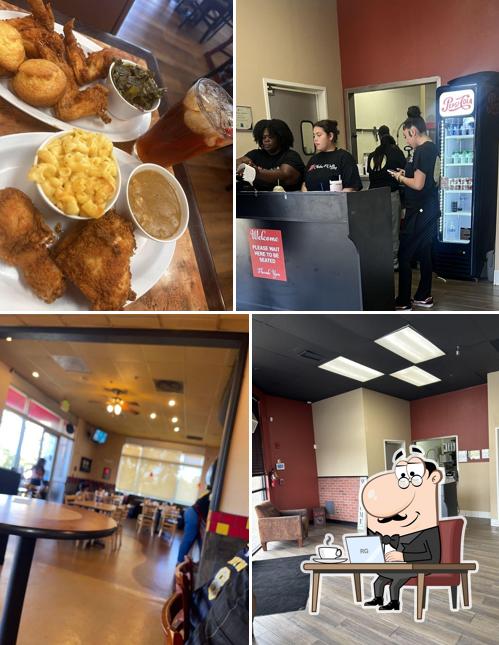 B's Chicken & Waffles