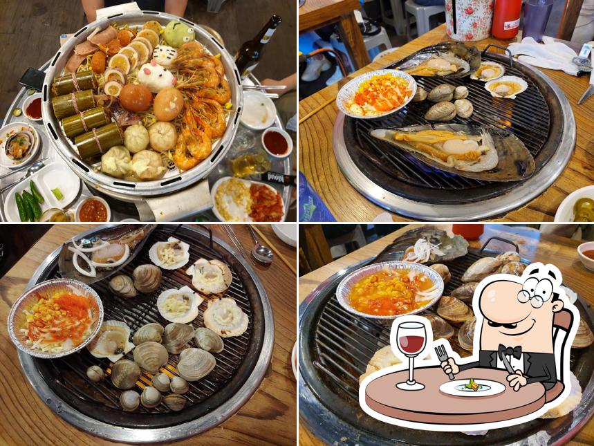 Clam Buffet Grilled Steamed