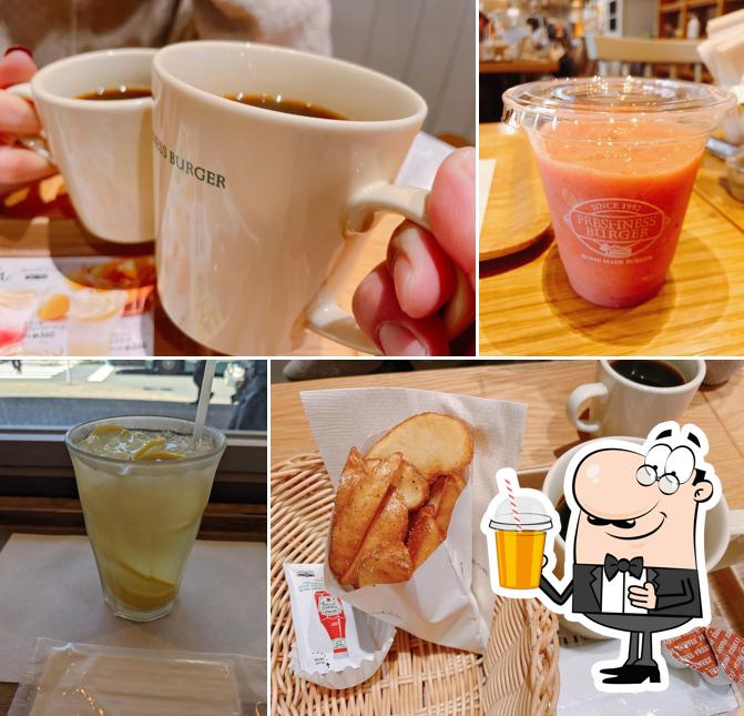 FRESHNESS BURGER Emio Tanashi