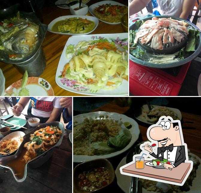 ร้านอาหารเอื้องผึ้ง
