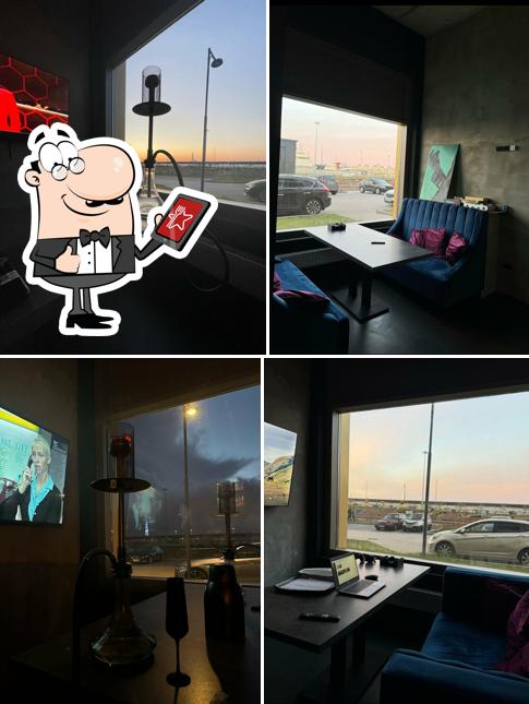 Golden Lounge Bar