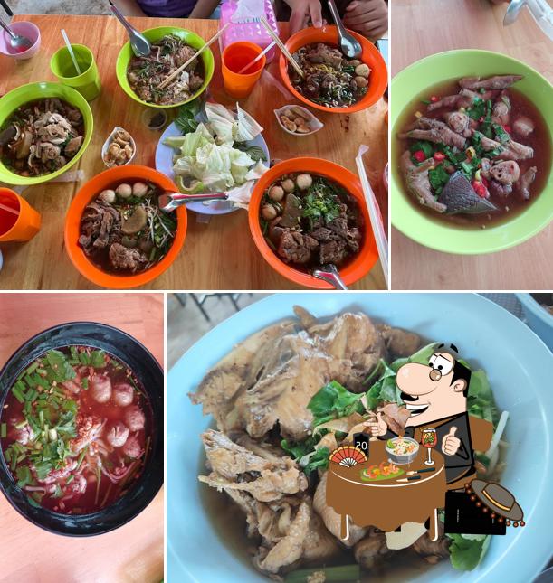 ก๋วยเตี๋ยวไก่ยกเล้า