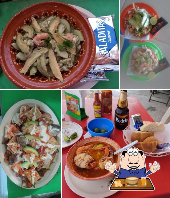 Pescados Y Mariscos "Los Delfines"