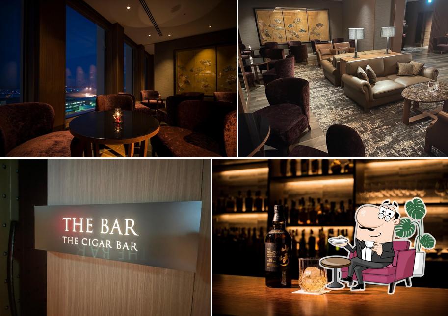 The Bar/The Cigar Bar