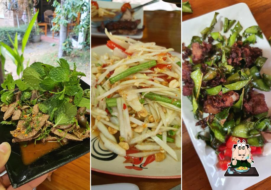 ร้านอาหารอิสานทางโค้ง