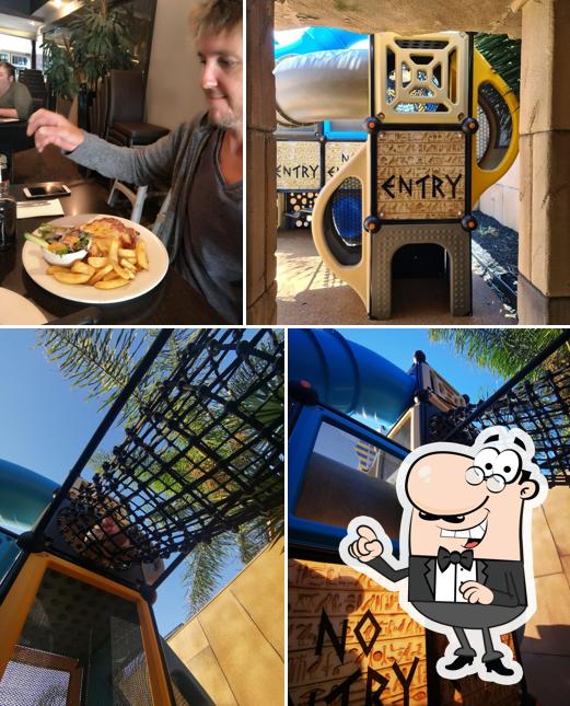 Pharaoh's Bistro
