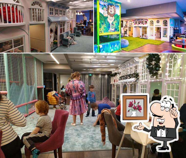 Посмотрите на внутренний интерьер "Рибамбеля Грина"