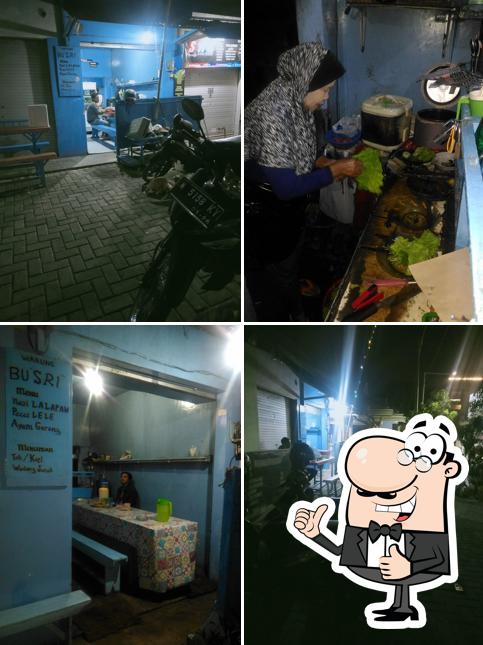 Warung Lalapan Bu Sri