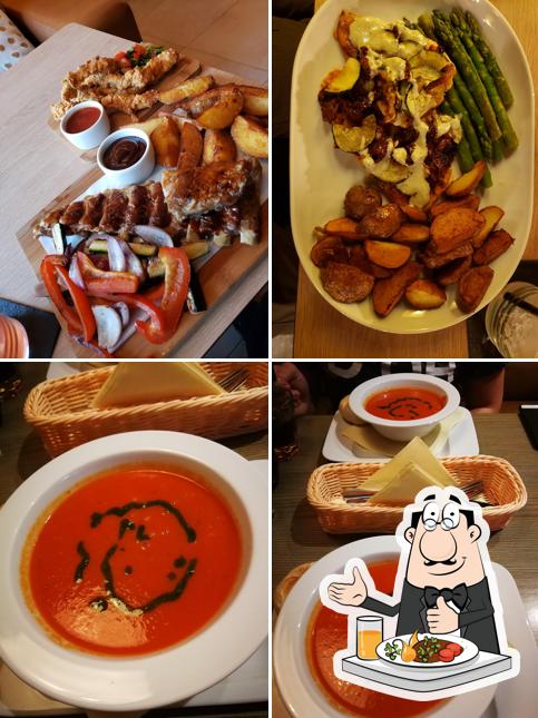 Scena Bar & Restaurant
