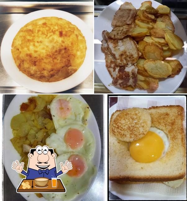 Mejores almuerzos . Bar neus..