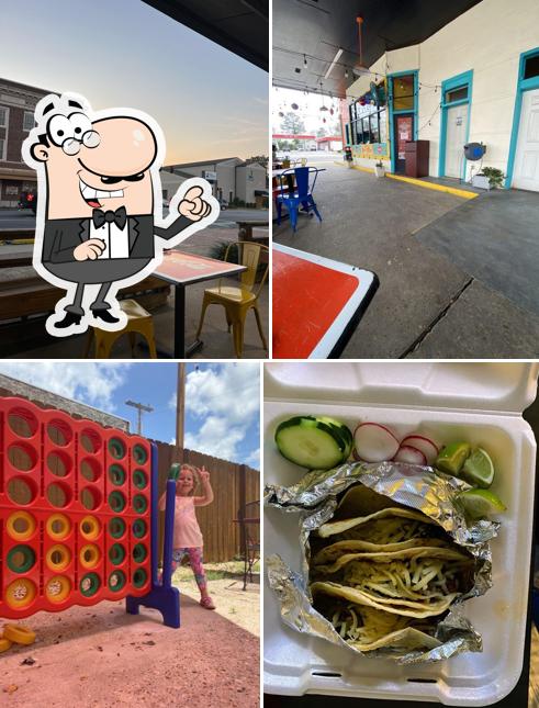 Rico's Tacos - Adel