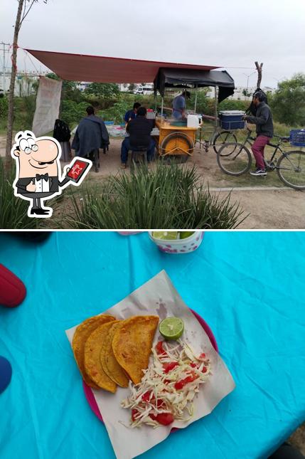 Tacos a vapor "Los Torres"