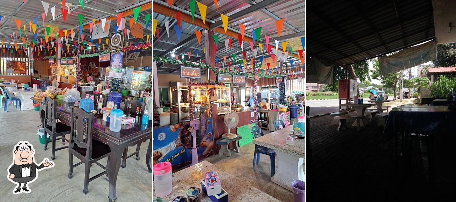 ร้านข้าวมันไก่ (หินใหญ่)